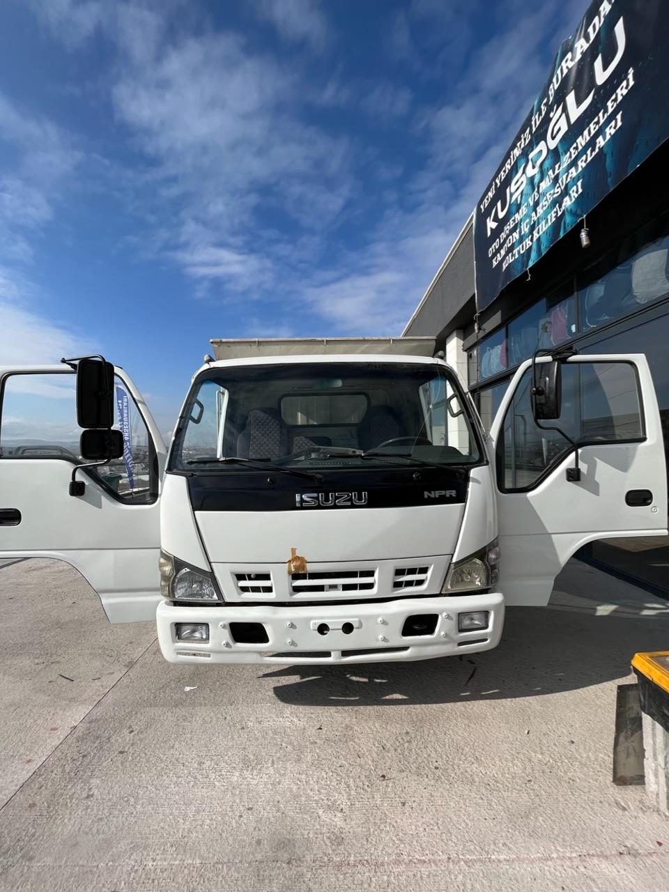 Isuzu kılıf ve taban döşemesi