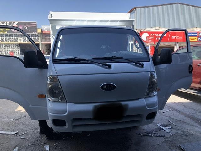 Kia iç döşeme kırmızı renk